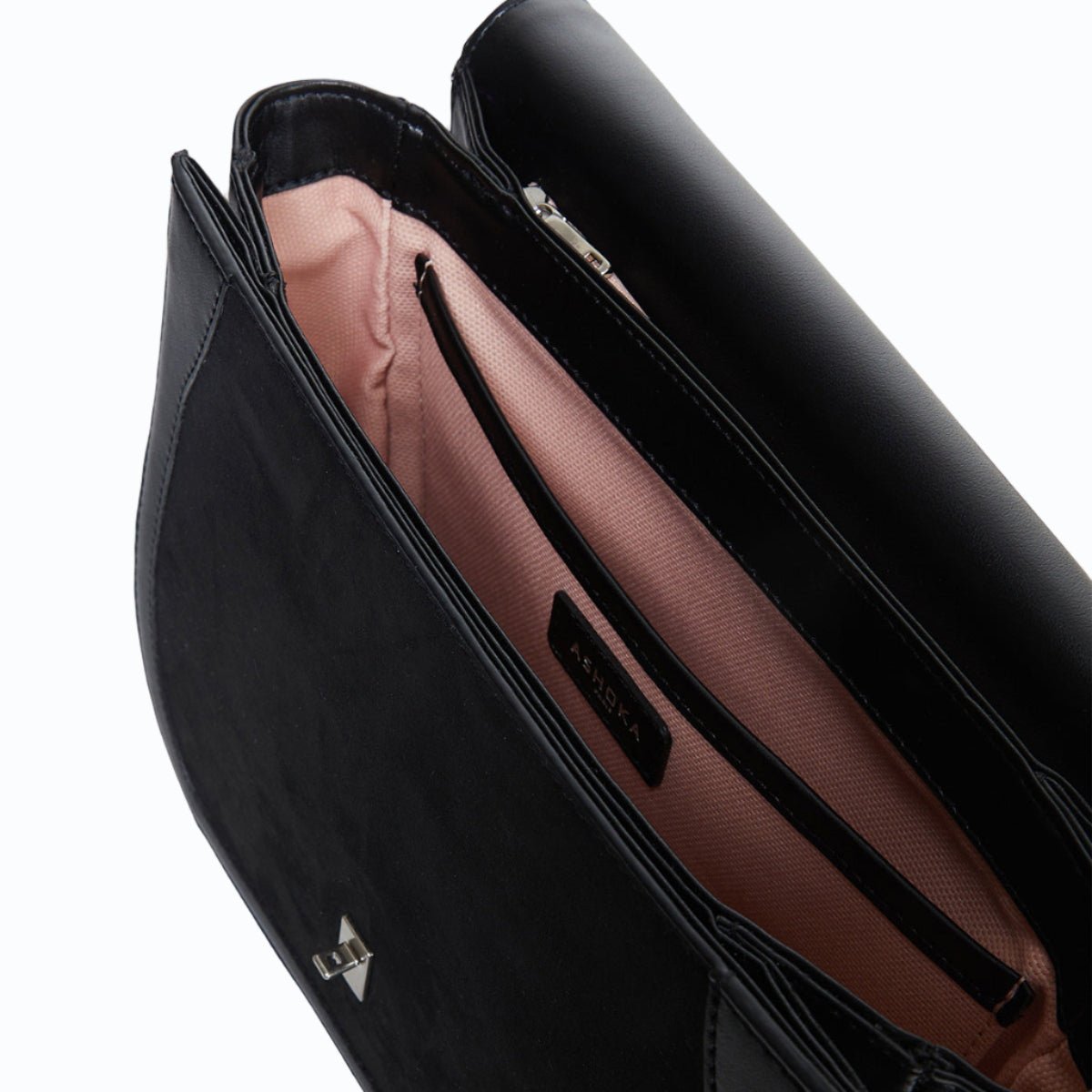 Sac à main Marilyn Apple Skin et simili daim noir, sans cuir, éthique, écoresponsable, écologique, recyclé et sans cruauté.