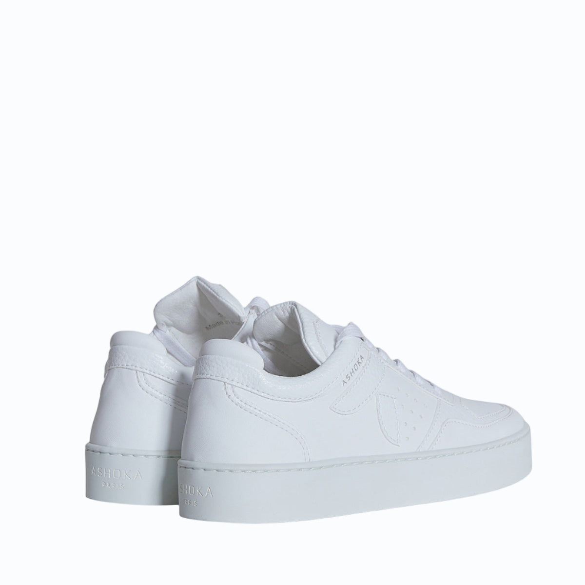 Sneaker vegan Matéo Basse Blanche – vue arrière avec semelle renforcée