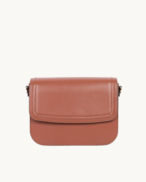 Sac Brigitte Couture Camel en Uppeal, à base de pomme, vu de face