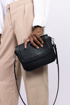 Sac à main vegan noir Brigitte Couture, design chic et intemporel