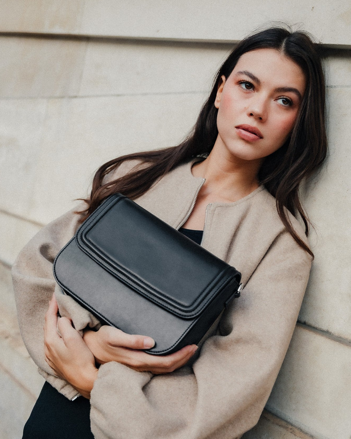 Sac bandoulière Brigitte Couture Noir en Uppeal™, vue 2