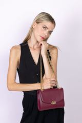 Mini Paname Bordeaux porté – sac vegan élégant et responsable pour femme