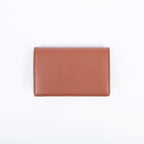 Ashoka Paris présente ce porte-monnaie femme durable : matière Apple Skin, design sobre et chic, fabriqué dans des ateliers responsables.