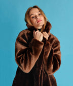 Manteau en fourrure vegan chocolat, Babylone - Made in France - Éthique et écoresponsable