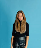 Écharpe Joséphine en fausse fourrure dune ambrée - Made in Paris - Ethique et cruelty-free