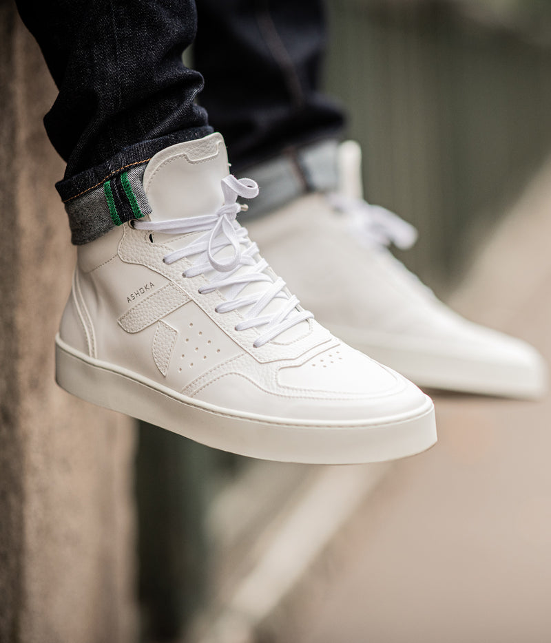 Sneaker Mateo montante biosourcée & recyclée blanche 3/4 face - Tennis éthique, écoresponsable et vegan