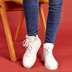 Sneakers vegan Matéo Montante Blanches portées – chaussures écoresponsables mode