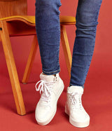 Sneakers vegan Matéo Montante Blanches portées – chaussures écoresponsables mode