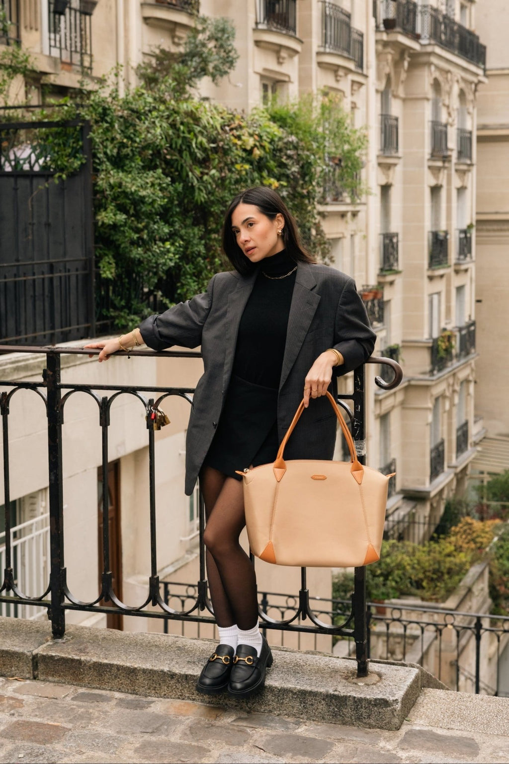 Sac Journey Caramel Ashoka Paris, sac à main vegan en cuir éthique et cruelty-free, design chic et élégant.