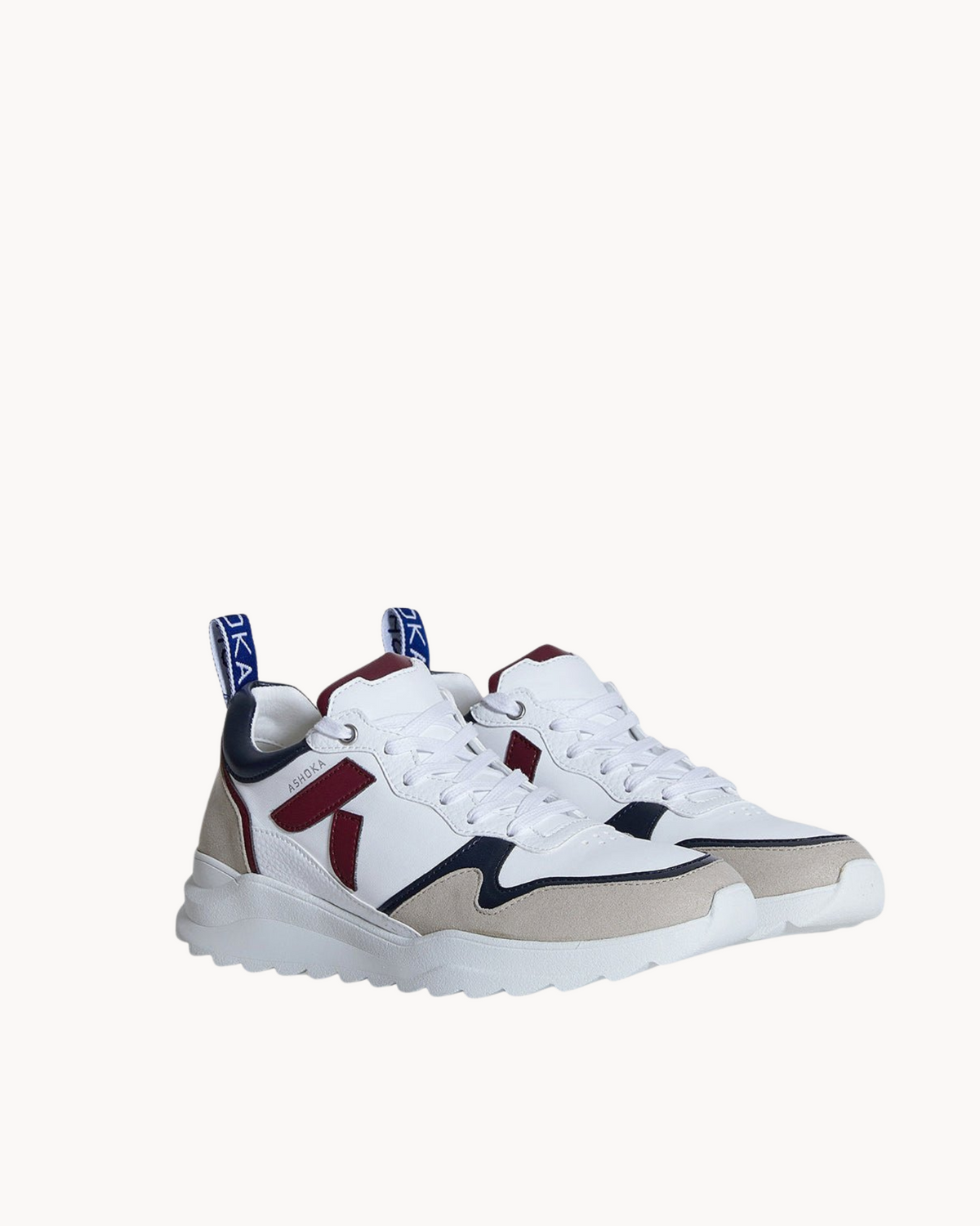 Sneakers vegan Lewis Bordeaux-Marine, la paire en matière à base de céréales