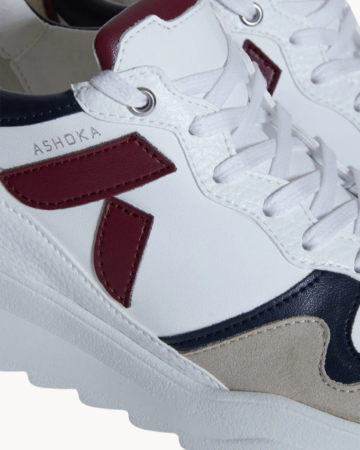 Sneaker vegan Lewis Bordeaux-Marine, détail des matières