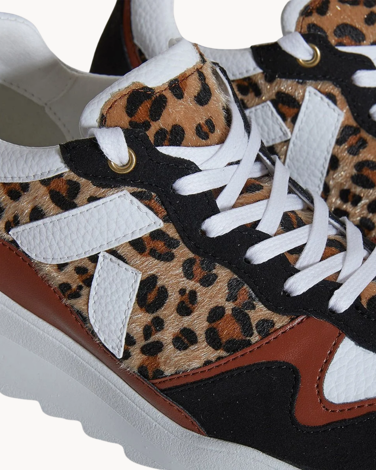 Sneaker vegan Lewis Léopard en matière à base de céréales et Uppeal™
