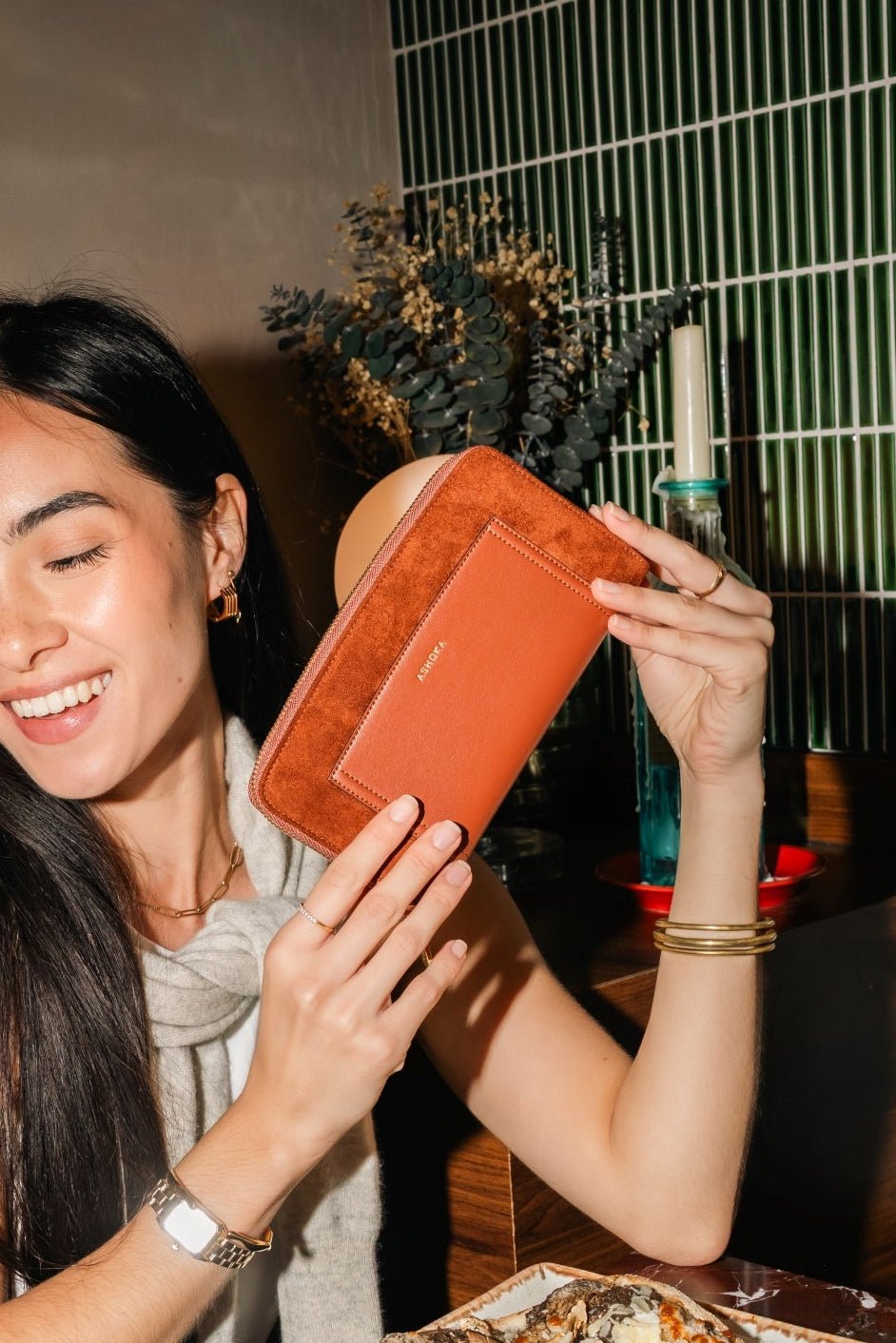 Compagnon Oxymore Camel Ashoka Paris, porte-monnaie et porte-cartes vegan en cuir éthique et cruelty-free