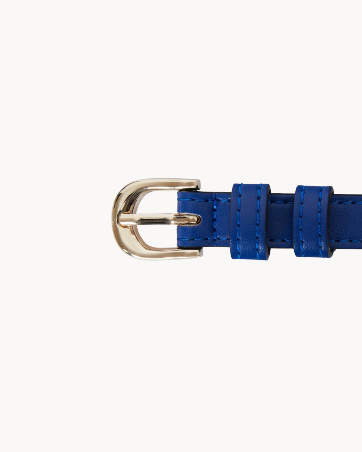 Ceinture femme vegan Uppeal™ bleu électrique, boucle à ardillon en laiton finition or clair
