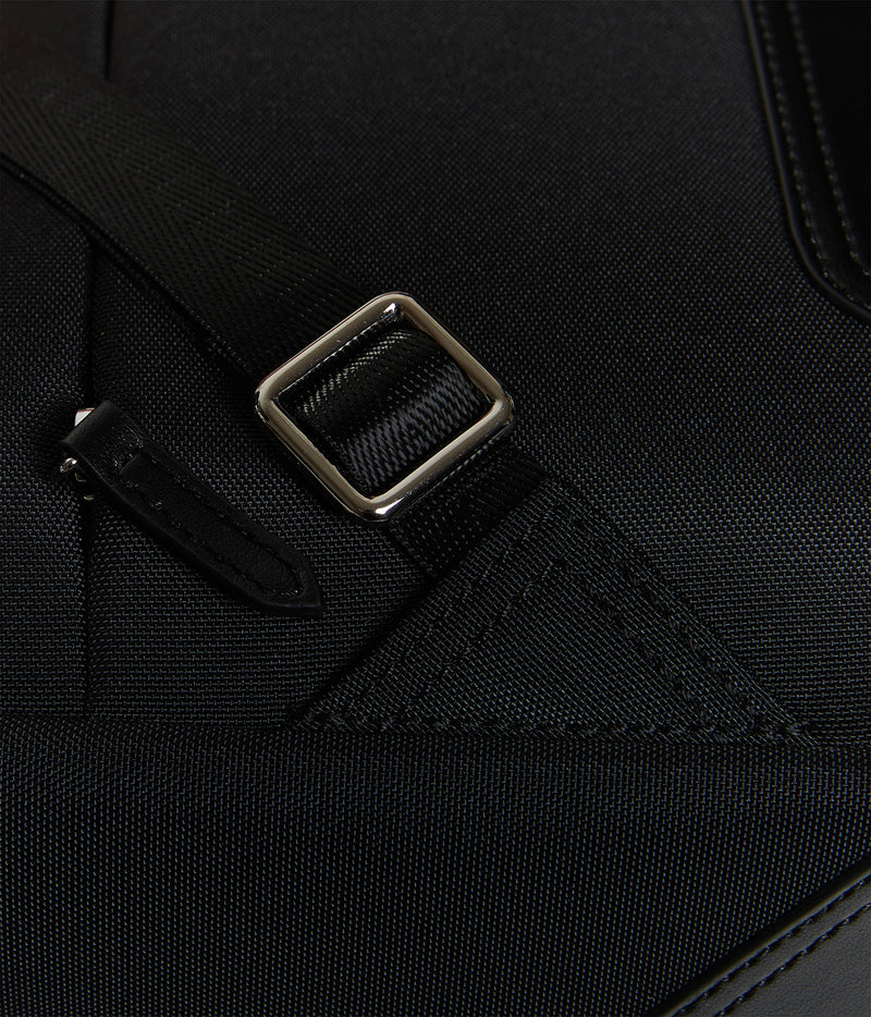 Sac à dos vegan pour femme Lively Apple Skin et nylon recyclé noir sans cuir, éthique, écoresponsable, écologique, recyclé et sans cruauté