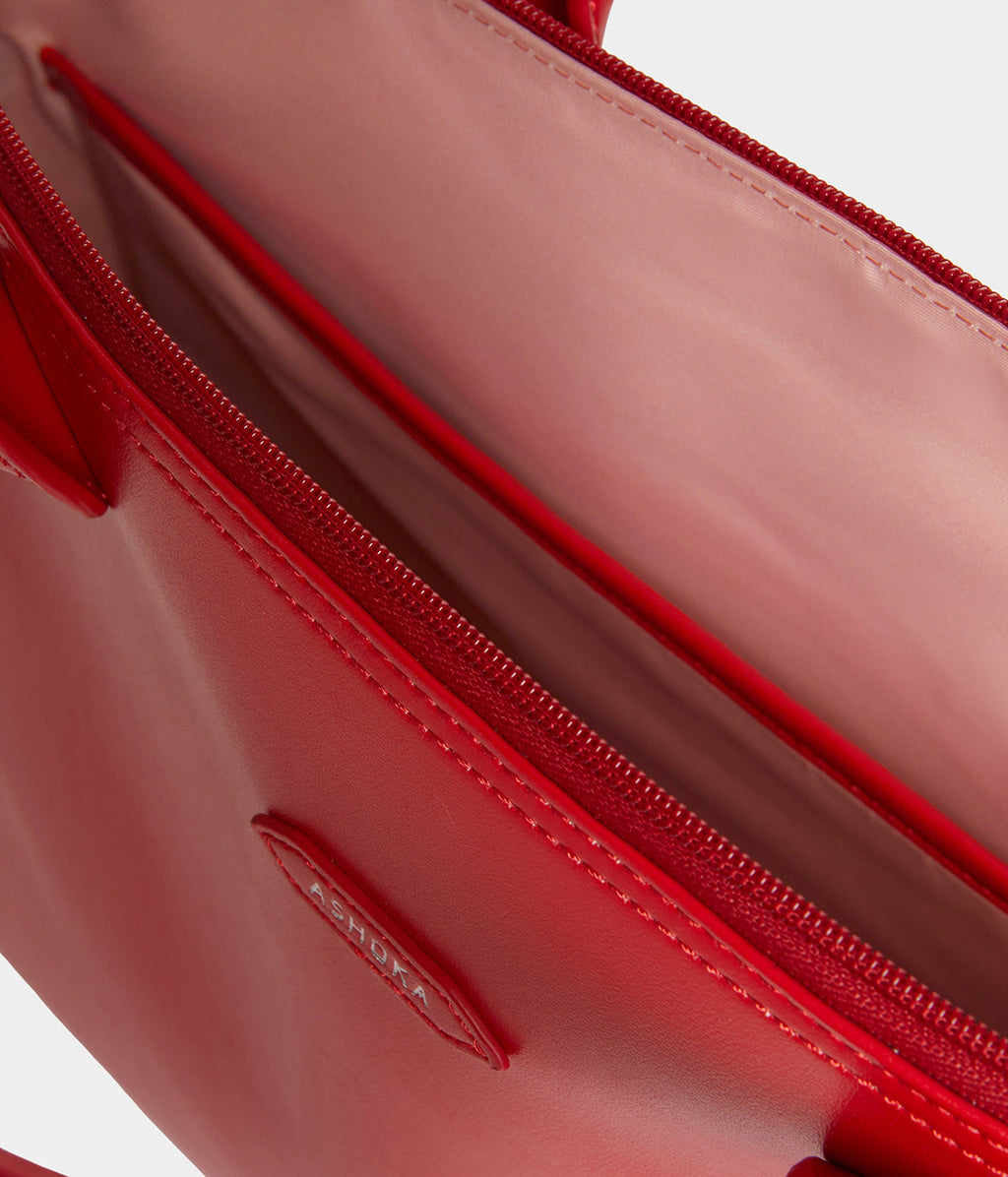 Porte-documents similicuir vegan pour femme City Apple Skin rouge, sans cuir, éthique, écoresponsable, écologique, recyclé et sans cruauté