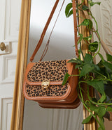Sac à main Marilyn Amazone Léopard caramel Apple Skin, sans cuir, éthique, écoresponsable, écologique, recyclé et sans cruauté.