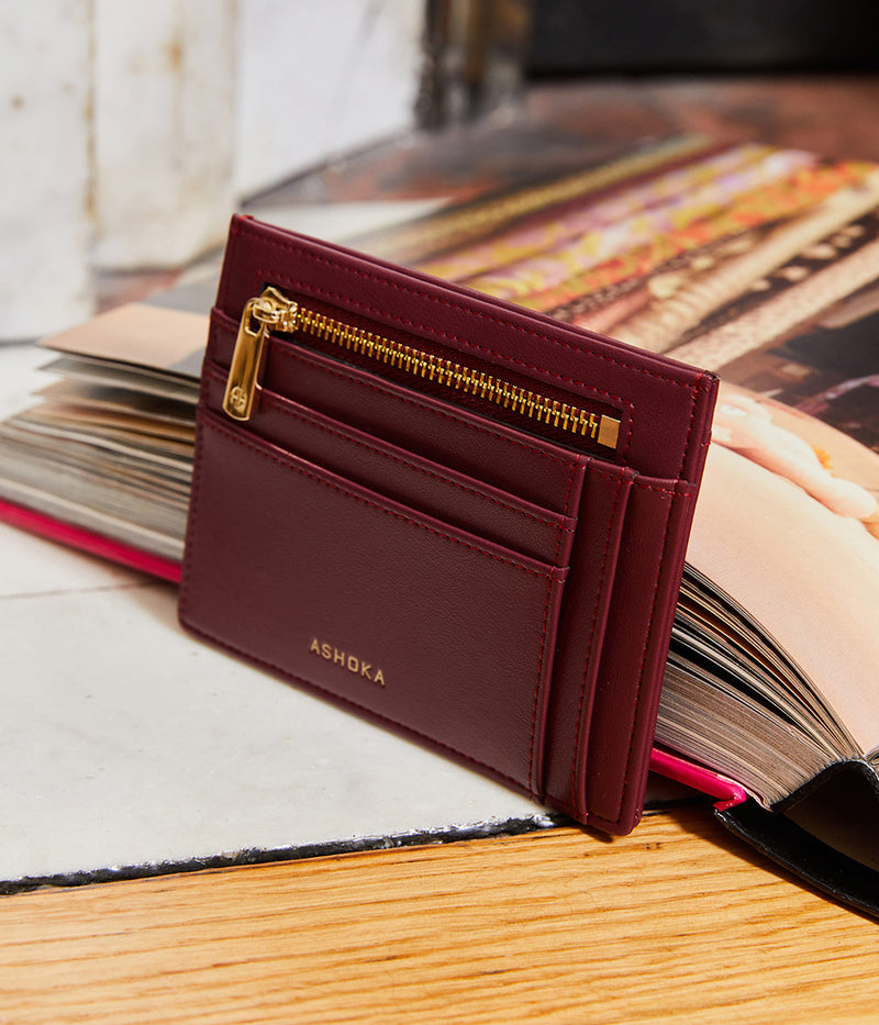 Porte cartes vegan Apple Skin zippe bordeaux Haute maroquinerie vegane Ashoka Paris