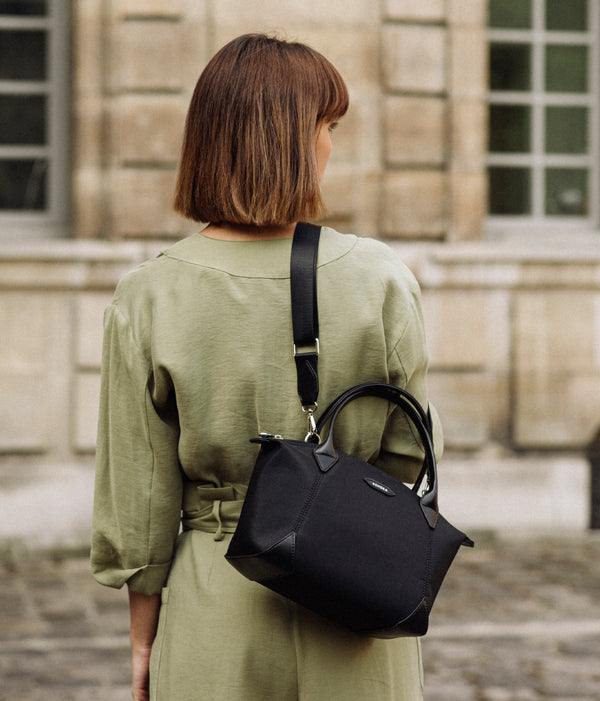 Sac à main vegan pour femme Pretty Apple Skin et Nylon recyclé noir sans cuir, éthique, écoresponsable, écologique, recyclé et sans cruauté