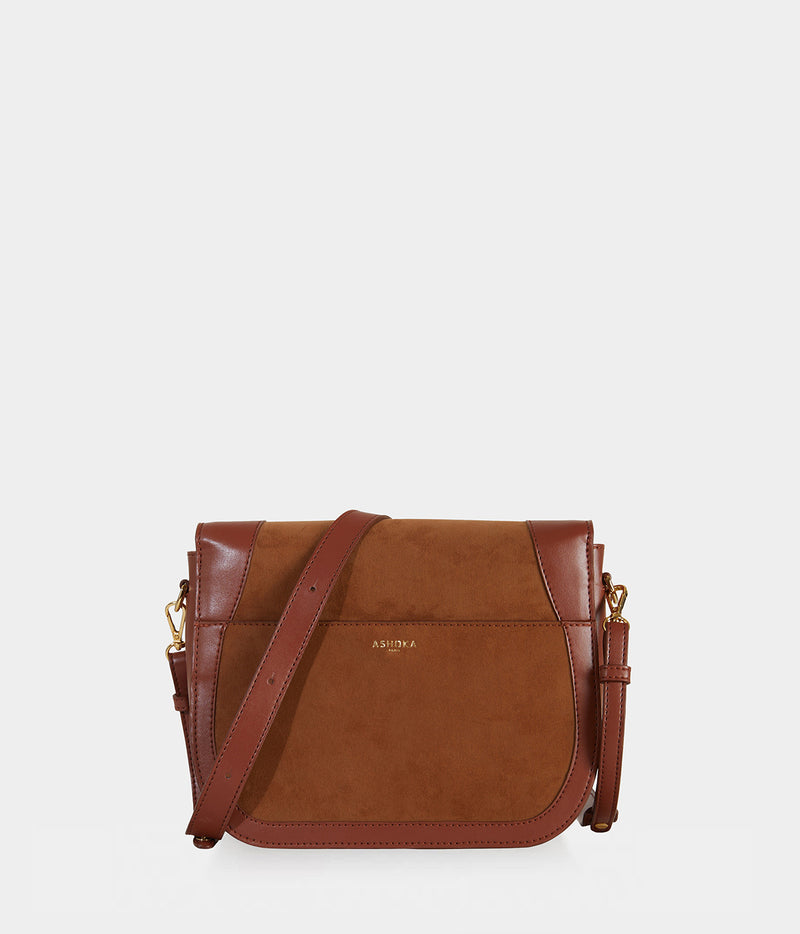 Sac Marilyn Apple Skin et simili daim camel, sans cuir, éthique, écoresponsable, écologique, recyclé et sans cruauté.