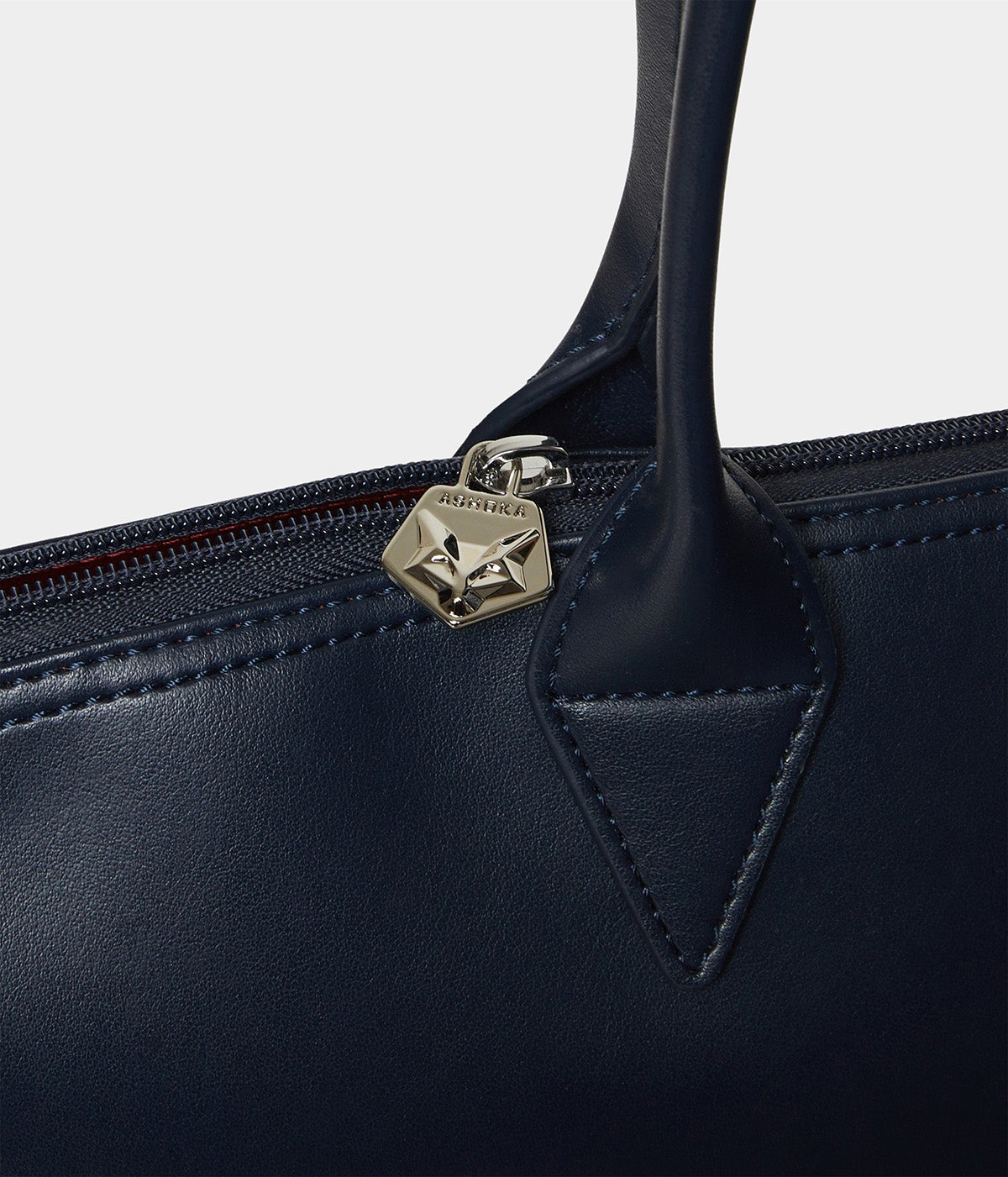 Sac cabas vegan pour femme Jolly Apple Skin bleu marine, sans cuir, éthique, écoresponsable, écologique, recyclé et sans cruauté