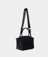 Sac à main similicuir vegan pour femme Pretty Full Apple Skin noir sans cuir, éthique, écoresponsable, écologique, recyclé et sans cruauté.