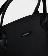 Sac à main vegan pour femme Pretty Apple Skin et Nylon recyclé noir sans cuir, éthique, écoresponsable, écologique, recyclé et sans cruauté