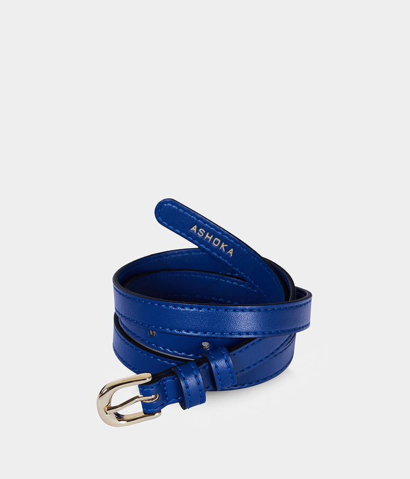 Ceinture vegan pour femme en Apple Skin bleu électrique et boucle laiton dorée, Haute maroquinerie écoresponsable et végane