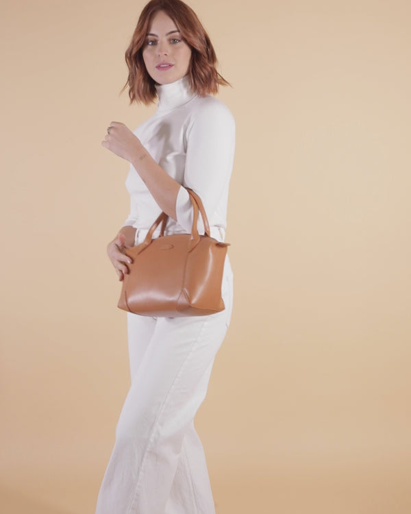 Sac à main similicuir vegan pour femme Pretty Full Apple Skin caramel sans cuir, éthique, écoresponsable, écologique, recyclé et sans cruauté.