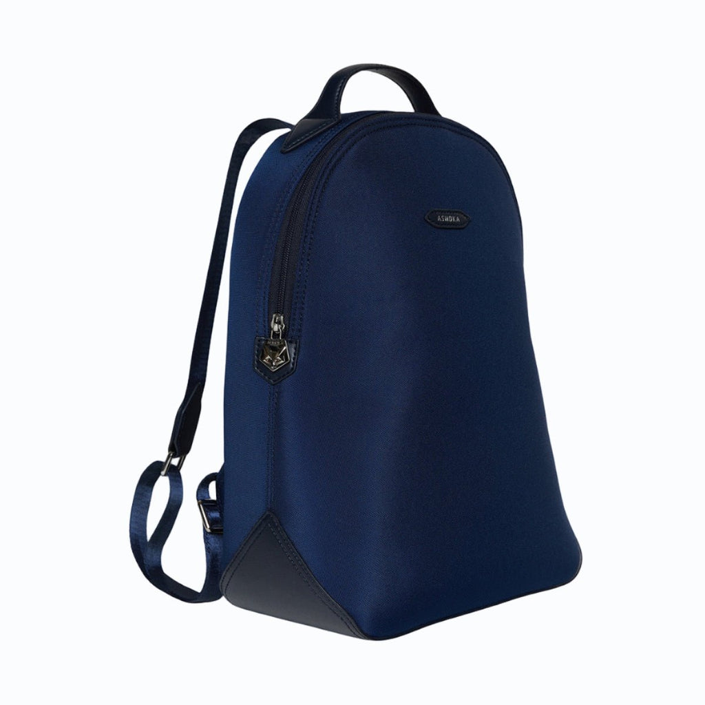 Sac à dos vegan pour femme et homme Lively Apple Skin et nylon recyclé bleu marine sans cuir, éthique, écoresponsable, écologique, recyclé et sans cruauté