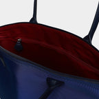 Sac cabas vegan pour femme Jolly Apple Skin et Nylon recyclé bleu marine, sans cuir, éthique, écoresponsable, écologique, recyclé et sans cruauté