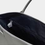 Sac cabas similicuir vegan pour femme Jolly Apple Skin argent, sans cuir, éthique, écoresponsable, écologique, recyclé et sans cruauté.