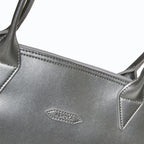 Sac cabas similicuir vegan pour femme Jolly Apple Skin argent, sans cuir, éthique, écoresponsable, écologique, recyclé et sans cruauté.