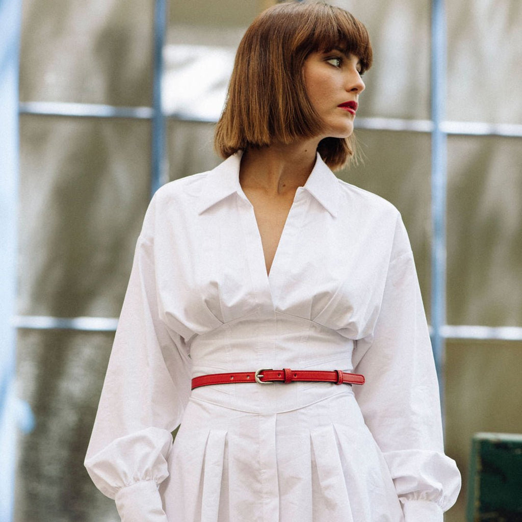 Ceinture femme vegan Apple Skin rouge et boucle laiton nickel vernis, Haute maroquinerie végane