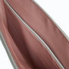 Porte-documents vegan pour femme City Apple Skin gris perle sans cuir, éthique, écoresponsable, écologique, recyclé et sans cruauté