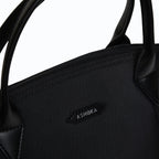 Sac à main vegan pour femme Pretty Apple Skin et Nylon recyclé noir sans cuir, éthique, écoresponsable, écologique, recyclé et sans cruauté