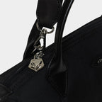 Sac à main vegan pour femme Pretty Apple Skin et Nylon recyclé noir sans cuir, éthique, écoresponsable, écologique, recyclé et sans cruauté