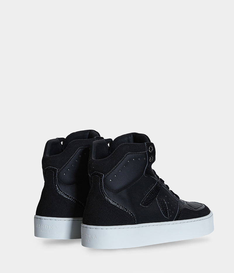 Sneaker vegan Matéo Montante Noire – vue arrière avec semelle renforcée