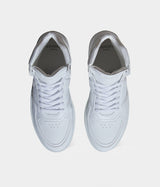 Sneakers vegan Matéo Montante Blanches – vue du dessus avec laçage ergonomique