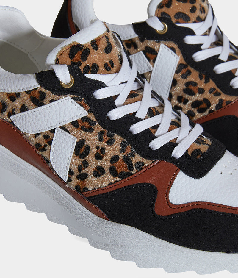 Sneaker vegan Lewis Léopard – détail cuir de pomme Uppeal™ et motif animalier