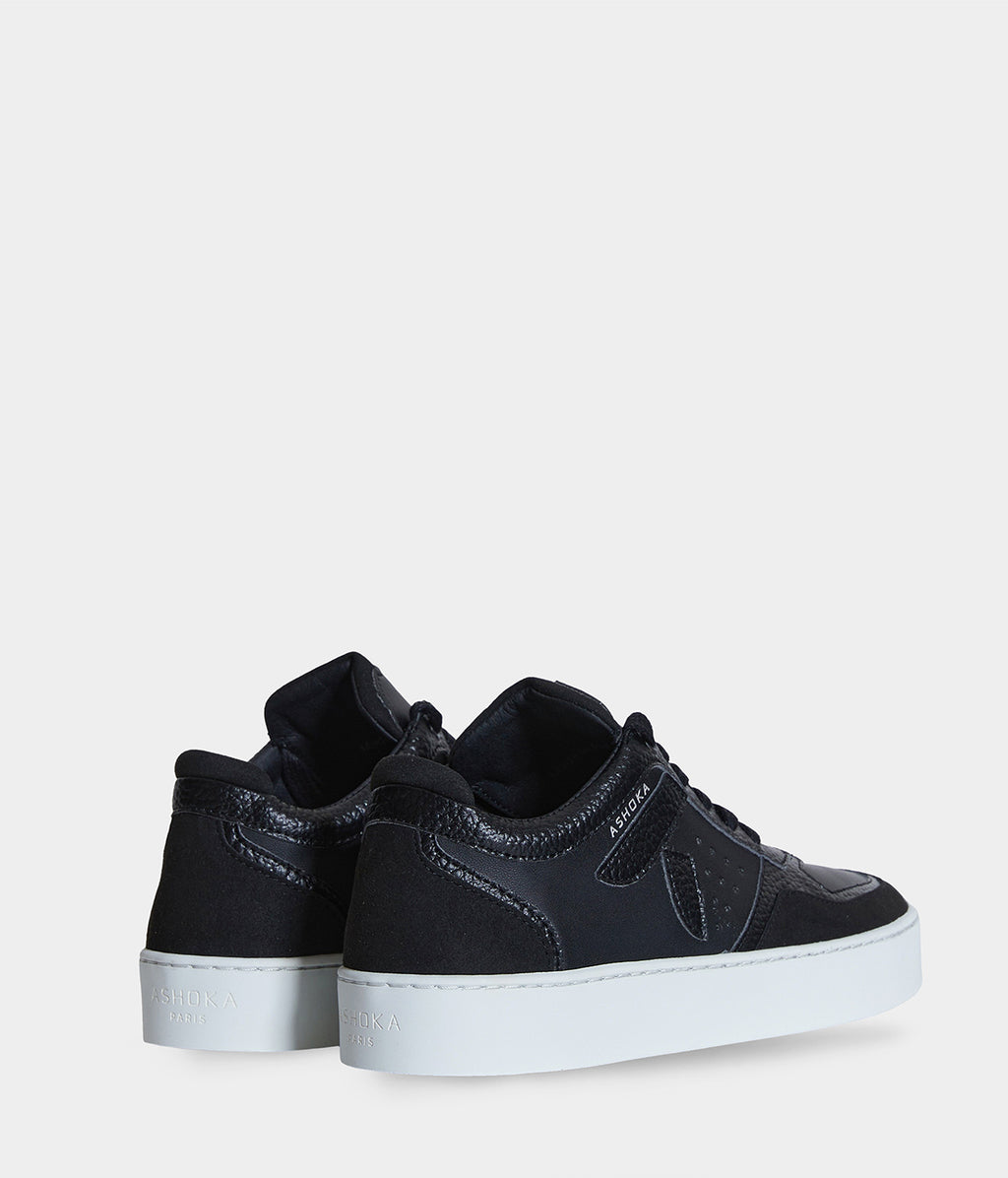 Sneaker vegan Matéo Basse Noire – vue arrière avec semelle renforcée