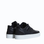 Sneaker vegan Matéo Basse Noire – vue arrière avec semelle renforcée