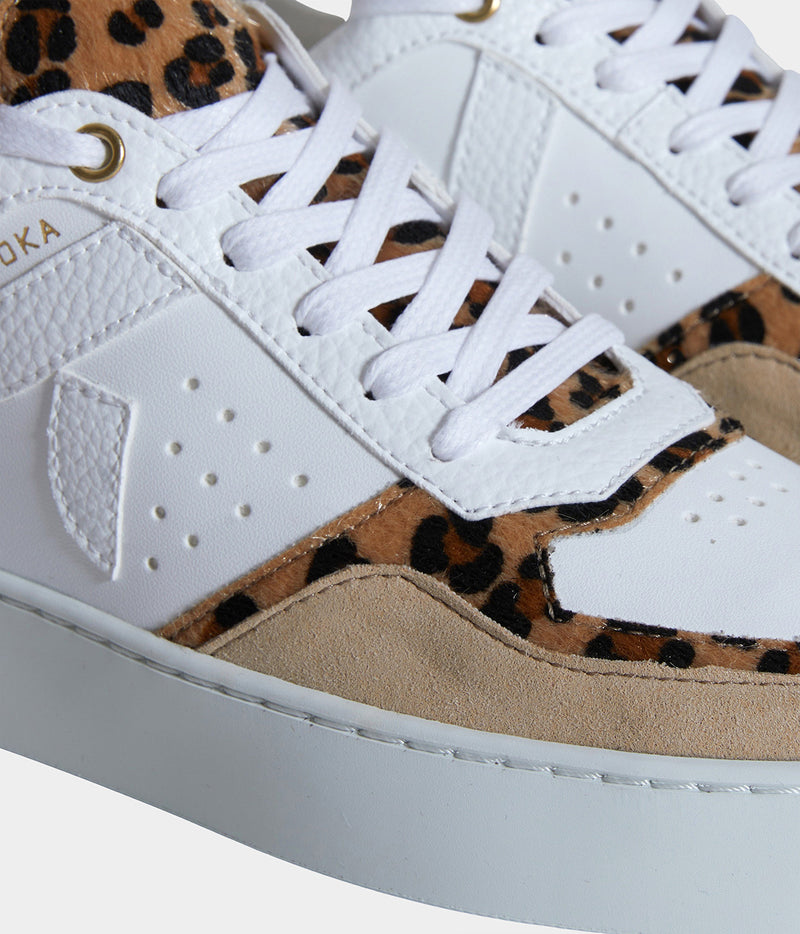 Chaussure vegan Matéo Basse Léopard – détail cuir de pomme Uppeal™ et motif animalier