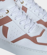 Chaussure vegan Matéo Basse Nude – détail cuir de pomme Uppeal™ et matières recyclées