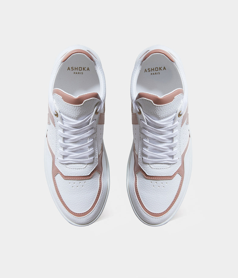Sneakers vegan Matéo Basse Nude – vue du dessus avec laçage ergonomique
