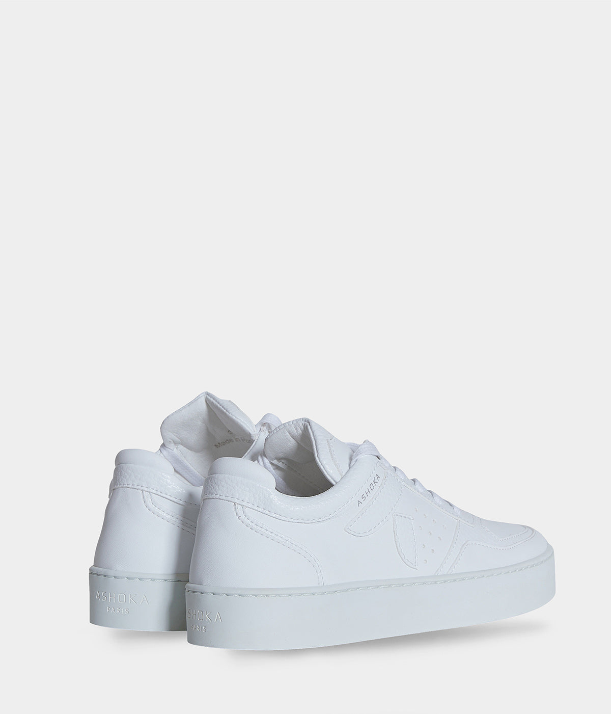 Sneaker vegan Matéo Basse Blanche – vue arrière avec semelle renforcée