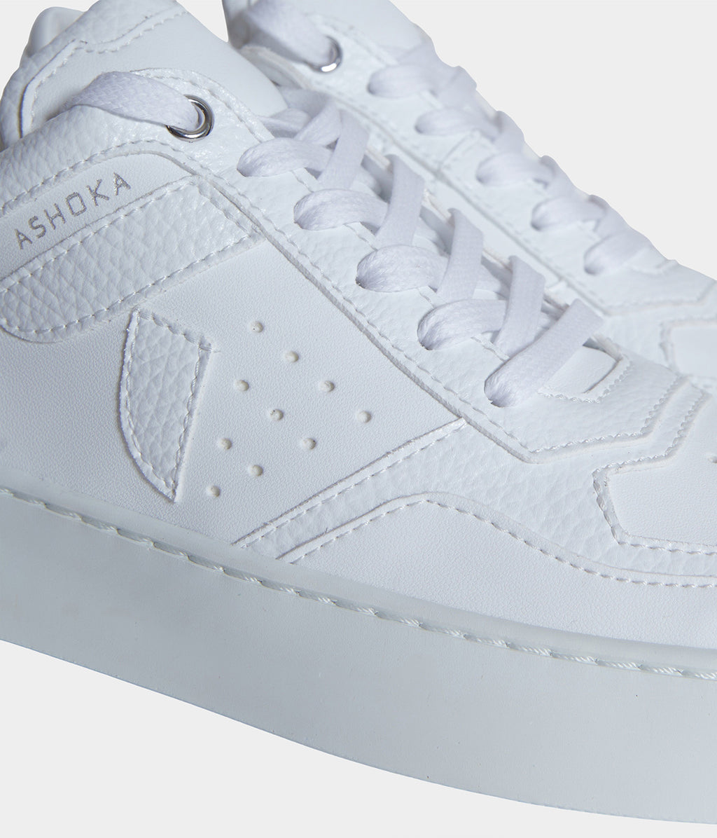 Chaussure vegan Matéo Basse Blanche – détail cuir de pomme Uppeal™ et matières recyclées
