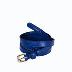 Ceinture vegan pour femme en Apple Skin bleu électrique et boucle laiton dorée, Haute maroquinerie écoresponsable et végane