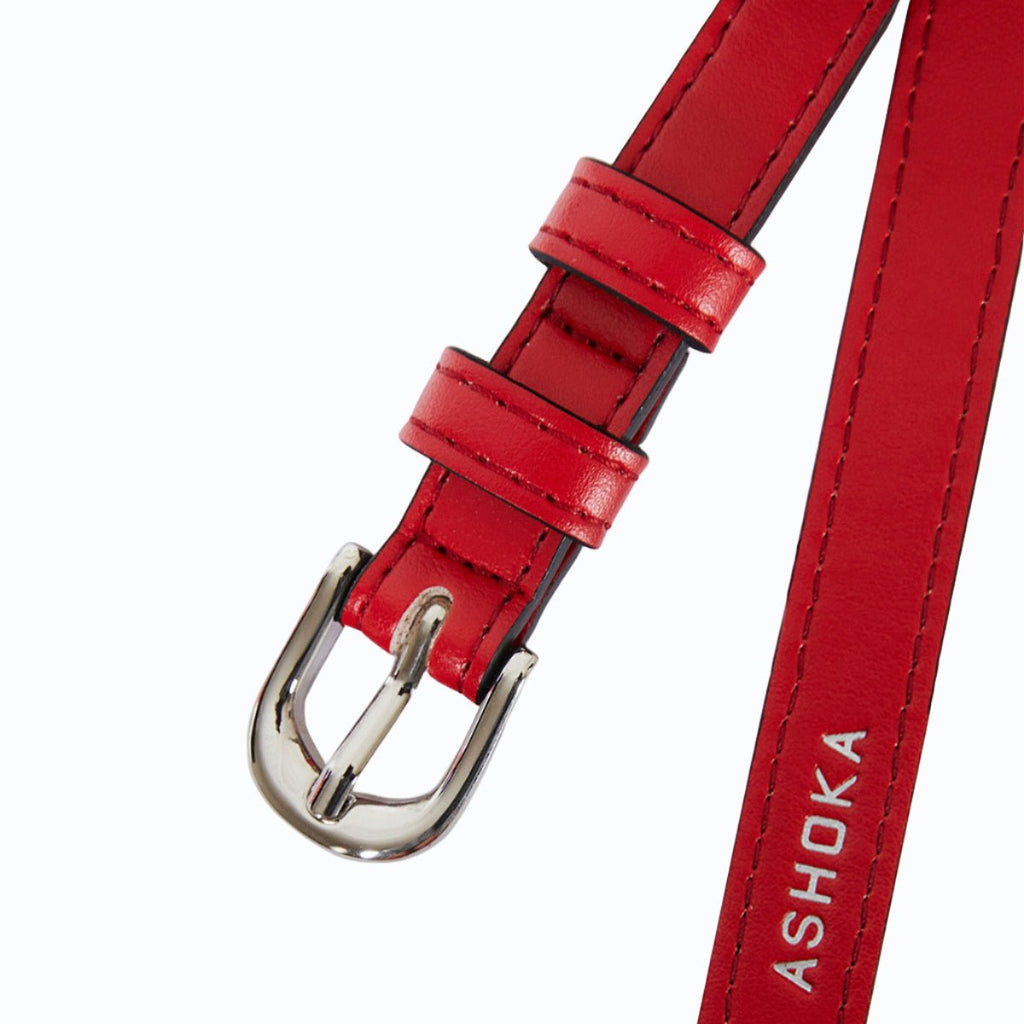 Ceinture femme vegan Apple Skin rouge et boucle laiton nickel vernis, Haute maroquinerie végane