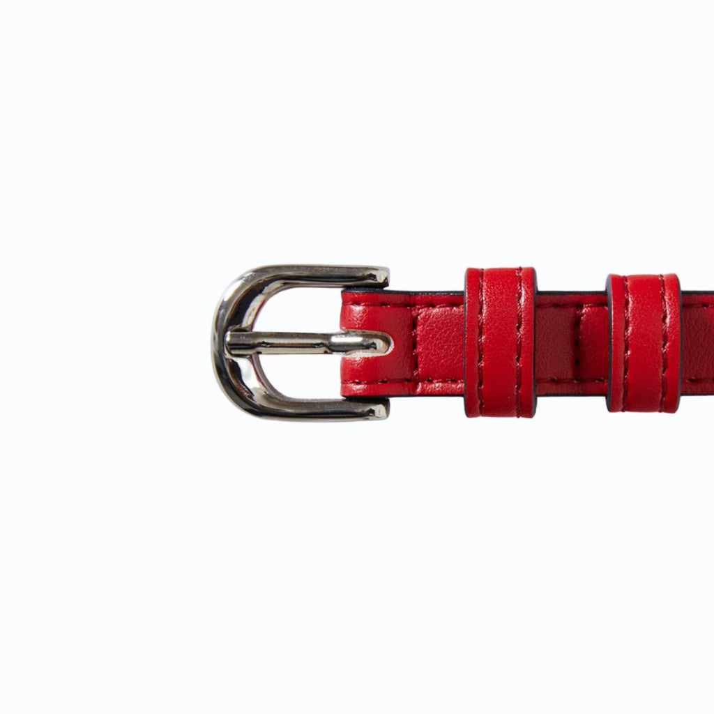 Ceinture femme vegan Apple Skin rouge et boucle laiton nickel vernis, Haute maroquinerie végane